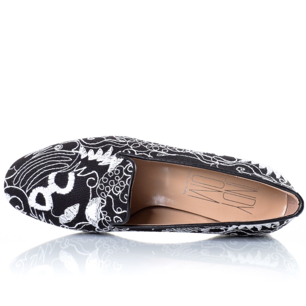 Black and White Lace Smoking Slippers